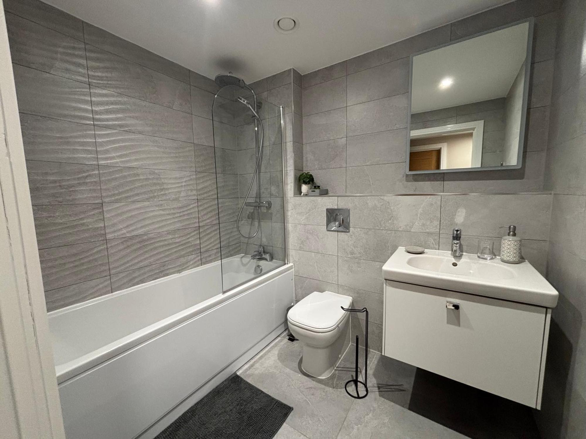 Modern Apartment - Bhx Nec - Free Secure Gated Parking Solihull Dış mekan fotoğraf